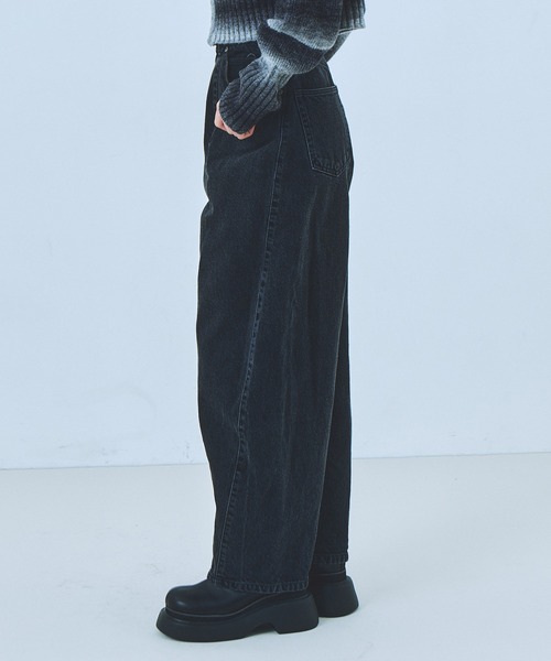UNITED TOKYO(ユナイテッドトウキョウ)の「コクーンデニムパンツ|ウォッシャブル/春服(デニムパンツ・レディース・ブラック/グレー・1/2)」の10枚目の写真