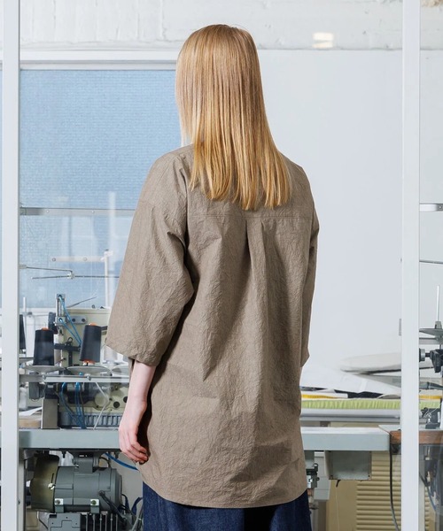 VOAAOV（ヴォアーブ）の「【VOAAOV】 ENSHU-SUN DRYING TYPEWRITER BIG POCKET T-Shirt（シャツ/ブラウス・メンズ・グレー/ライトブラウン/ブラック/オフホワイト・2/1）」の5枚目の写真