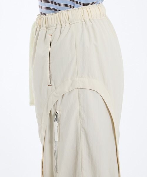 PUBLIC TOKYO（パブリックトウキョウ）の「【完売間近】スイッチングライトカーゴパンツ（カーゴパンツ・レディース・ベージュ/ホワイト/ブラック/モカ・1/2）」の15枚目の写真