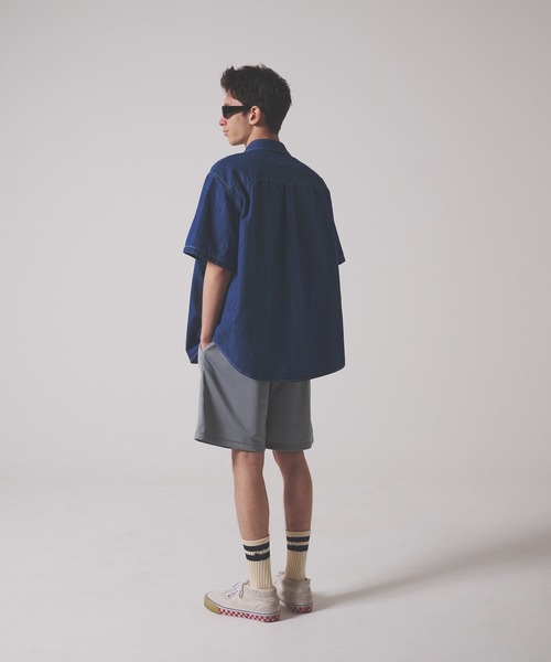 FIRST DOWN（ファーストダウン）の「デニム ショートスリーブ シャツ（シャツ/ブラウス・メンズ・ライトブルー/ブラック/インディゴブルー・XL/L/M）」の11枚目の写真