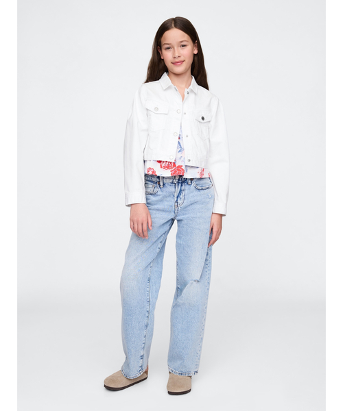 GAP(ギャップ)の「クロップド デニムジャケットホワイトデニムジャケット (キッズ)(デニムジャケット・キッズ・オフホワイト・130cm/140cm/160cm/150cm/120cm/110cm)」の4枚目の写真