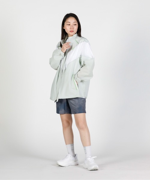 UNDER ARMOUR（アンダーアーマー）の「UAシアー ウーブン フルジップ ジャケット（ライフスタイル/メンズ）（その他アウター・メンズ・カーキ系・XL/S/L/M/2XL）」の3枚目の写真