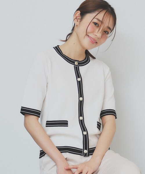 index（インデックス）の「バイカラークルーネックカーディガン/オーガニックコットン混【UV/洗濯機洗い可】（カーディガン/ボレロ・レディース・ベージュ系その他7/ホワイト系7/ブラック系4/ブルー系9・40/38/42/36）」の2枚目の写真