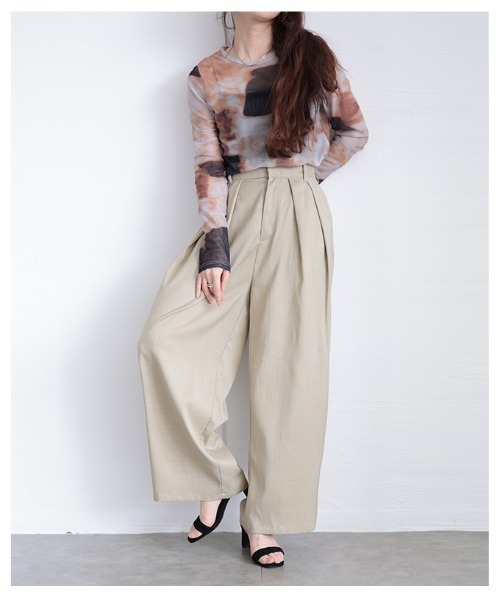 Sawa a la mode（サワアラモード）の「ツータックスラックスハイウエストパンツ（スラックス・レディース・ベージュ/チャコールグレー・FREE）」の13枚目の写真