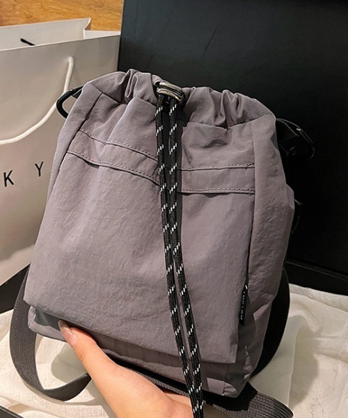 link lot(リンクロット)の「ナイロン巾着ショルダー(ショルダーバッグ・メンズ・ブラック/カーキ/グレー/ベージュ・F)」の9枚目の写真
