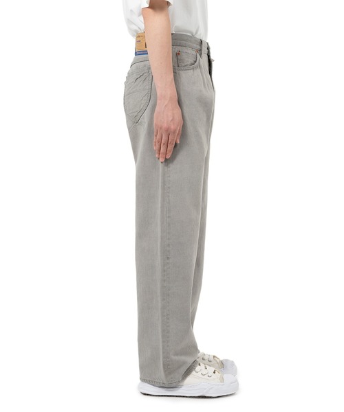 In・stru(men-tal).(インストルメンタル)の「Bleached Denim Baggy Pants(デニムパンツ・メンズ・インディゴブルー/ブラック・48/44/46)」の9枚目の写真