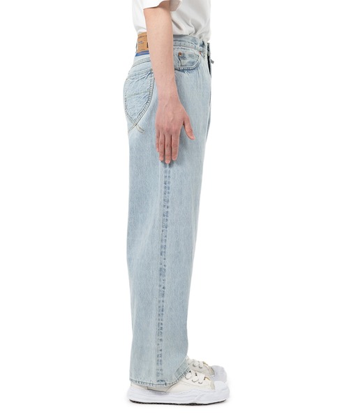 In・stru(men-tal).(インストルメンタル)の「Bleached Denim Baggy Pants(デニムパンツ・メンズ・インディゴブルー/ブラック・48/44/46)」の5枚目の写真