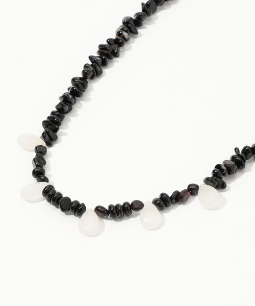 TOMORROWLAND （トゥモローランド）の「STEEN Dark Night ネックレス（ネックレス・レディース・ブラック・FREE）」の3枚目の写真