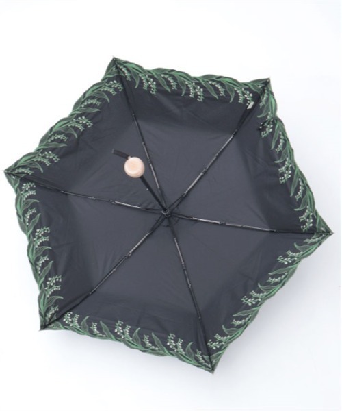 axes femme（アクシーズファム）の「スズラン刺繍晴雨兼用折傘（折りたたみ傘・レディース・ブラック・FREE）」の8枚目の写真