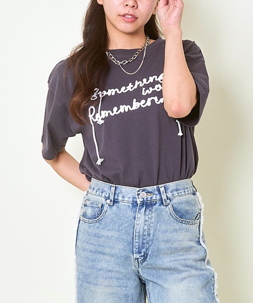 GORGE（ゴージ）の「《コード刺繍ロゴ×ゆるシルエット》レディース 半袖Tシャツ カジュアル カットソー 春夏秋（Tシャツ/カットソー・レディース・ピンク/オートミール/チャコール・F）」の4枚目の写真