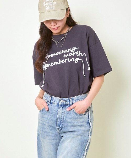 GORGE（ゴージ）の「《コード刺繍ロゴ×ゆるシルエット》レディース 半袖Tシャツ カジュアル カットソー 春夏秋（Tシャツ/カットソー・レディース・ピンク/オートミール/チャコール・F）」の6枚目の写真