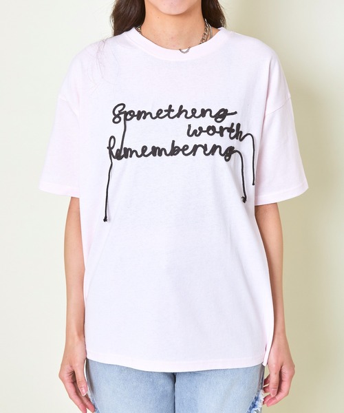 GORGE（ゴージ）の「《コード刺繍ロゴ×ゆるシルエット》レディース 半袖Tシャツ カジュアル カットソー 春夏秋（Tシャツ/カットソー・レディース・ピンク/オートミール/チャコール・F）」の18枚目の写真