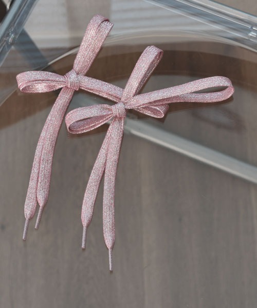 VIBGYOR Women（ヴィブジョー　ウィメン）の「【float】《推し活/推しカラー/メンカラ》ラメ キラキラ 平型 靴紐【20色展開】（シューズアクセサリー・レディース・ホワイト系1/ブラック系1/ブラック系2/ブラック系3/グリーン系1/グリーン系2/グリーン系3/ブルー系1/ブルー系2/ブルー系3/イエロー系1/イエロー系2/イエロー系3/ピンク系1/レッド系1/レッド系2/オレンジ系1/シルバー系1/シルバー系2/シルバー系3・FREE）」の22枚目の写真