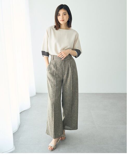 YECCA VECCA(イェッカヴェッカ)の「袖プリーツラウンドヘムブラウス(シャツ/ブラウス・レディース・ライトグレー/アイボリー/ブラック・FREE)」の12枚目の写真