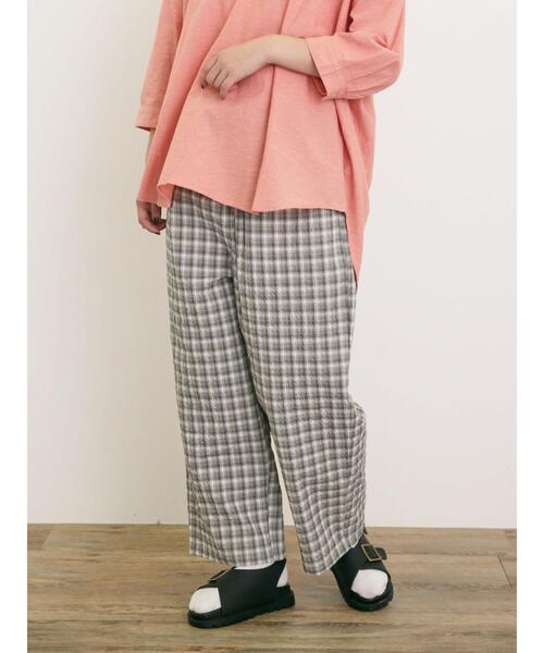 Samansa Mos2（サマンサ モスモス）の「【速乾/UV加工】ぽこぽこチェック柄パンツ（その他パンツ・レディース・グリーン/グレー/ブラック・F）」の4枚目の写真