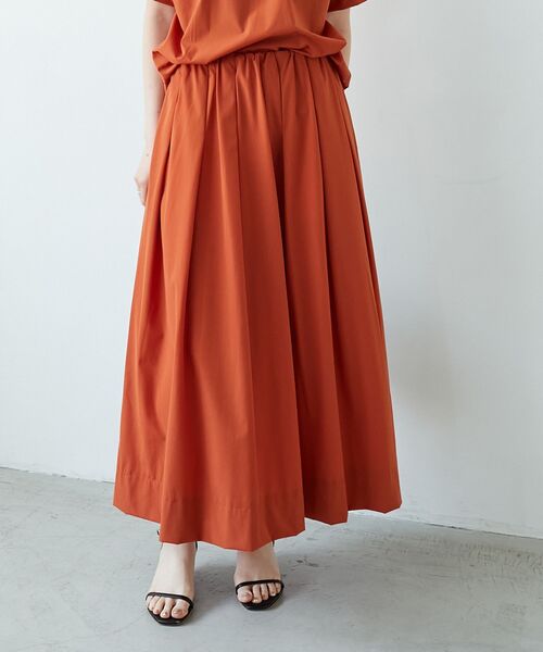 le.coeur blanc（ルクールブラン）の「《接触冷感》ナイロンストレッチタックギャザースカート（スカート・レディース・カーキオリーブ/オレンジ/ダークグレー・36/38）」の12枚目の写真