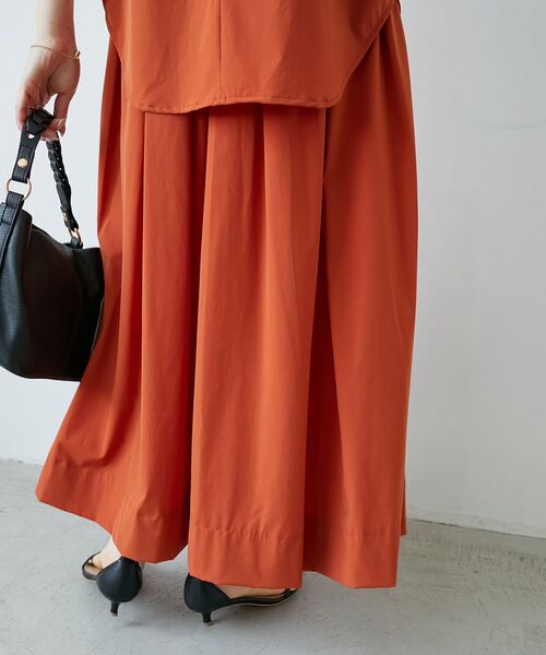 le.coeur blanc（ルクールブラン）の「《接触冷感》ナイロンストレッチタックギャザースカート（スカート・レディース・カーキオリーブ/オレンジ/ダークグレー・36/38）」の16枚目の写真