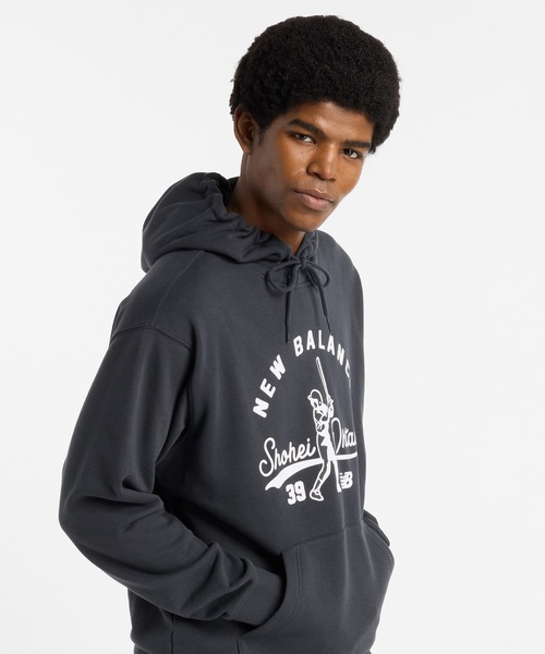 NEW BALANCE（ニューバランス）の「大谷翔平 メモリーズグラフィックフーディ”バッティング”（パーカー・メンズ・チャコールグレー/ライトグレー・SMALL/MEDIUM/LARGE/X-LARGE/XX-LARGE）」の5枚目の写真