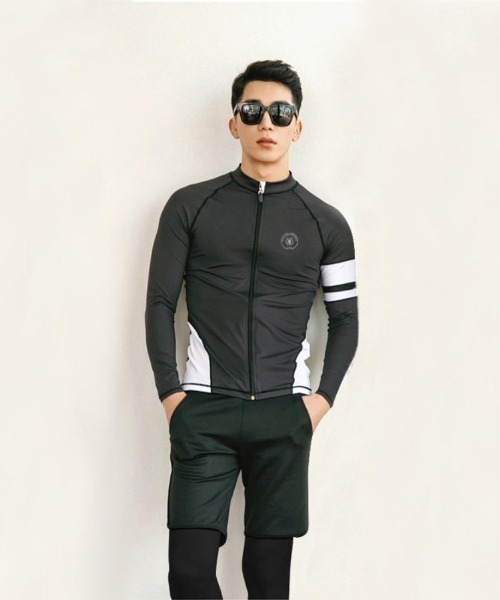 セール】【4点セット】ラッシュガード&ラインデザイン水着（ラッシュ