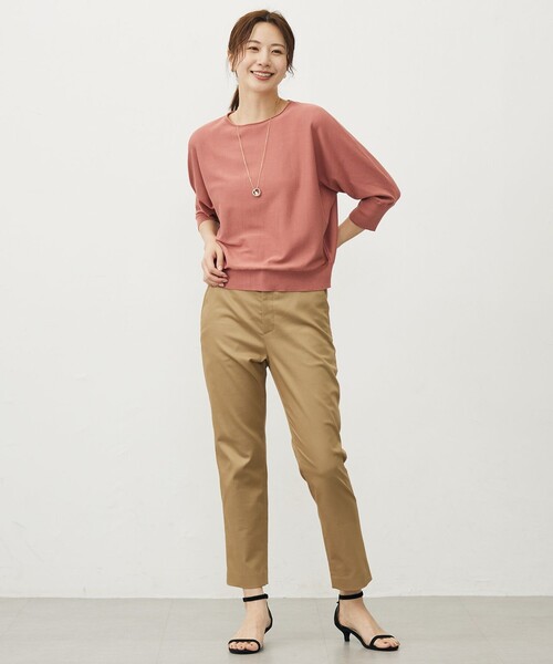 J.PRESS(ジェイプレス)の「【WEB限定カラーあり・洗える・抗菌防臭】COTTON POLYESTER ドルマンスリーブ ニット(ニット/セーター・レディース・ネイビー系/スカイブルー系/オレンジ系/ピンク系/ライトグレー系・F)」の9枚目の写真