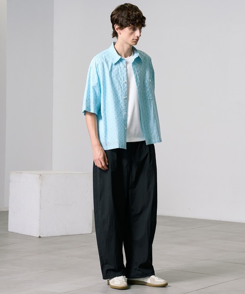 【BLACK】<ATTISESSION>エンブロイダリー ハーフスリーブ シャツ エンブロイダリーレースハーフスリーブシャツ(1 DARK GREY): : メンズ