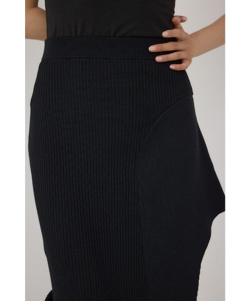 PLUS（プラス）の「【PLUS】イレギュラーヘムドレープニットスカート（スカート・レディース・グレー系その他/ブラック/ブラック系その他・FREE）」の11枚目の写真