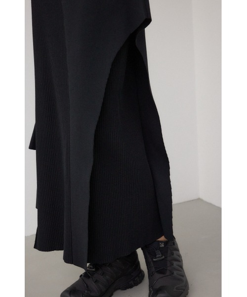 PLUS（プラス）の「【PLUS】イレギュラーヘムドレープニットスカート（スカート・レディース・グレー系その他/ブラック/ブラック系その他・FREE）」の12枚目の写真