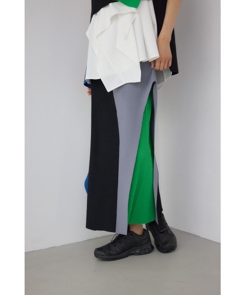 PLUS（プラス）の「【PLUS】イレギュラーヘムドレープニットスカート（スカート・レディース・グレー系その他/ブラック/ブラック系その他・FREE）」の15枚目の写真