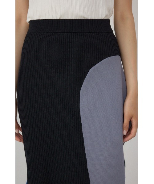 PLUS（プラス）の「【PLUS】イレギュラーヘムドレープニットスカート（スカート・レディース・グレー系その他/ブラック/ブラック系その他・FREE）」の22枚目の写真