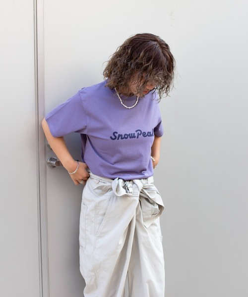 Snow Peak(スノーピーク)の「Snow Peak Typography T-Shirt スノーピーク タイポグラフィ Tシャツ(Tシャツ/カットソー・メンズ・アイボリー/パープル/グレー・M/S/XXL/XL/L/1)」の5枚目の写真