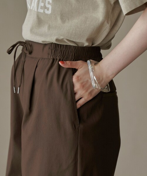 coen（コーエン）の「【定番】イージービューティーテーパードパンツ（WEB限定サイズ）（スラックス・レディース・ブラック/ダークブラウン/ベージュ/ネイビー/オリーブ/ダークグレー・S/M/L/XL）」の12枚目の写真