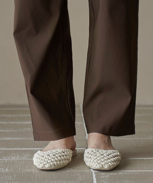 coen（コーエン）の「【定番】イージービューティーテーパードパンツ（WEB限定サイズ）（スラックス・レディース・ブラック/ダークブラウン/ベージュ/ネイビー/オリーブ/ダークグレー・S/M/L/XL）」の13枚目の写真