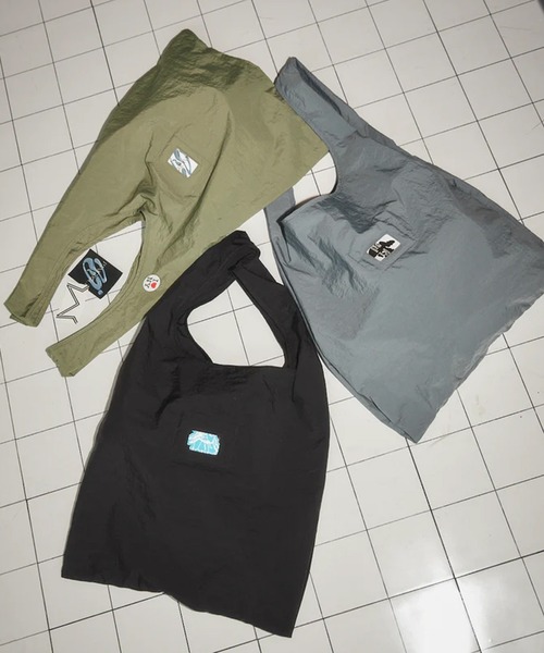 ROOPTOKYO(ループトウキョウ)の「Dept Pop/デプトポップ MY FAVORITE SHOPPER トートバッグ メンズ 秋物 秋服 2026年秋冬(トートバッグ・メンズ・グレー/カーキ/ブラック・FREE)」の11枚目の写真