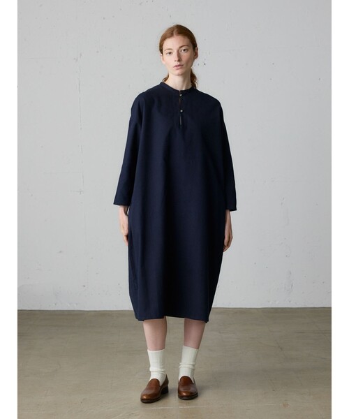 MidiUmi（ミディウミ）の「MidiUmi HOME スキッパーワンピース（ワンピース・レディース・ネイビー/アイボリー・FREE）」の2枚目の写真