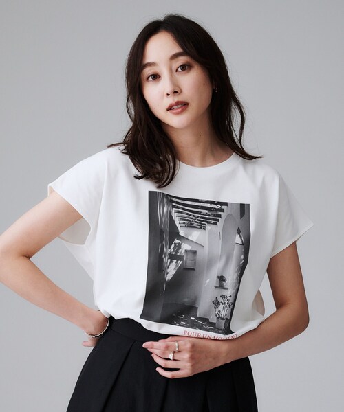 UNTITLED（アンタイトル）の「【コットン100/プリントロゴ】フォトTシャツ（Tシャツ/カットソー・レディース・ホワイト系3/チャコール・44/48/50/00/02/04）」の2枚目の写真