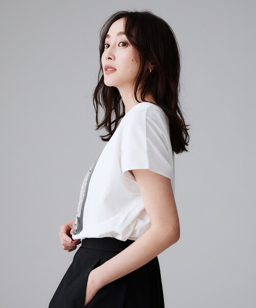 UNTITLED（アンタイトル）の「【コットン100/プリントロゴ】フォトTシャツ（Tシャツ/カットソー・レディース・ホワイト系3/チャコール・44/48/50/00/02/04）」の5枚目の写真