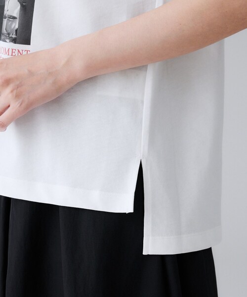 UNTITLED（アンタイトル）の「【コットン100/プリントロゴ】フォトTシャツ（Tシャツ/カットソー・レディース・ホワイト系3/チャコール・44/48/50/00/02/04）」の18枚目の写真