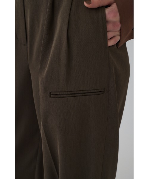 RIM.ARK（リムアーク）の「Piping pocket slacks パイピングポケットスラックス（スラックス・レディース・ホワイト/ベージュ/カーキ・38/36）」の10枚目の写真