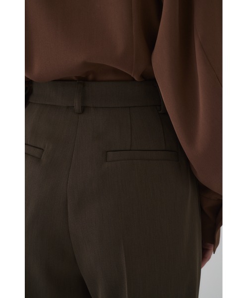 RIM.ARK（リムアーク）の「Piping pocket slacks パイピングポケットスラックス（スラックス・レディース・ホワイト/ベージュ/カーキ・38/36）」の11枚目の写真