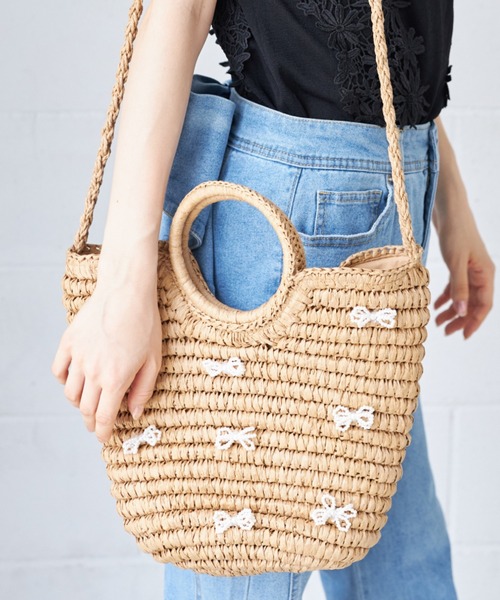 tocco closet（トッコ　クローゼット）の「【ZOZO限定】パールリボンカゴバック（かごバッグ・レディース・ベージュ/ブラウン・FREE）」の8枚目の写真