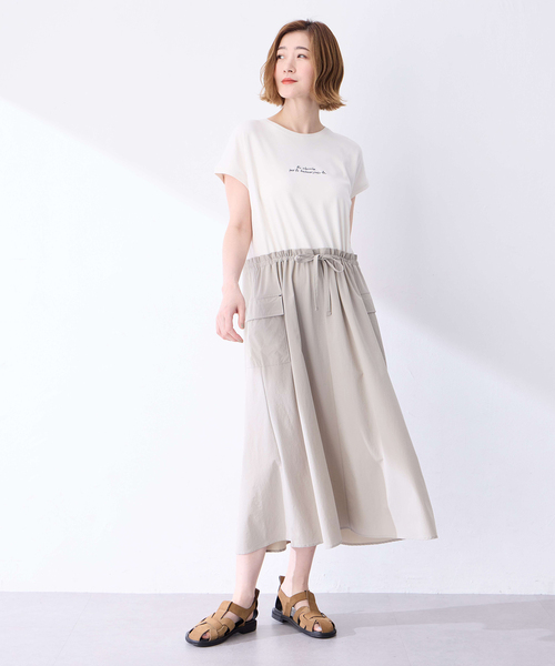 Petit Honfleur（プチオンフルール）の「カーゴドッキングワンピース【接触冷感】（ワンピース・レディース・グレー/ネイビー・M/L）」の4枚目の写真