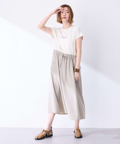 Petit Honfleur（プチオンフルール）の「カーゴドッキングワンピース【接触冷感】（ワンピース・レディース・グレー/ネイビー・M/L）」の5枚目の写真