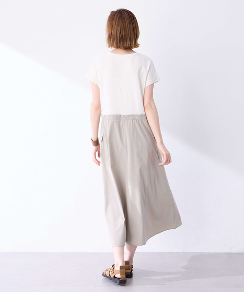 Petit Honfleur（プチオンフルール）の「カーゴドッキングワンピース【接触冷感】（ワンピース・レディース・グレー/ネイビー・M/L）」の8枚目の写真