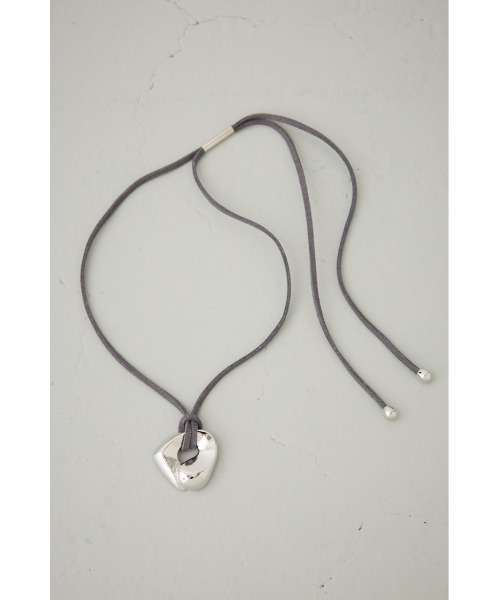 AZUL by moussy（アズールバイマウジー）の「ニュアンストップアジャスタブルチョーカー（チョーカー・レディース・グレー/ブラック・FREE）」の5枚目の写真