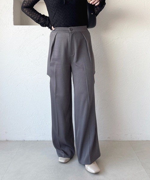 apres jour(アプレジュール)の「カットアウトストレートスラックスパンツ(その他パンツ・レディース・ライトベージュ/ブラック/チャコールグレー・X-LARGE/MEDIUM)」の15枚目の写真