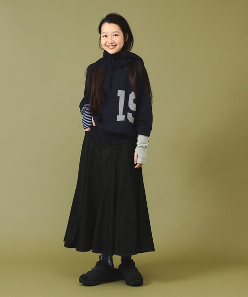 BEAMS BOY（ビームスボーイ）の「ビッグ ロゴ クルーネック ニット（ニット/セーター・レディース・グレー/ネイビー・ONE SIZE）」の9枚目の写真