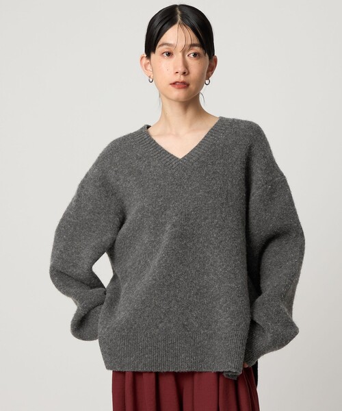 CITEN（シテン）の「＜CITEN＞モチモチVネックニット（ニット/セーター・レディース・ダークグレー/コバルトブルー/ダークブラウン・FREE）」の2枚目の写真