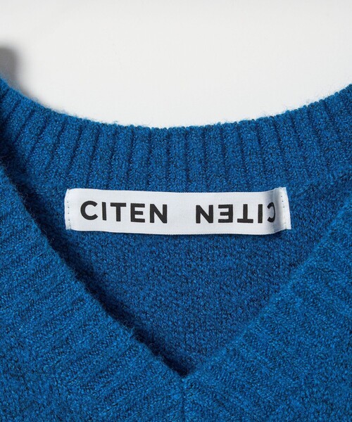 CITEN（シテン）の「＜CITEN＞モチモチVネックニット（ニット/セーター・レディース・ダークグレー/コバルトブルー/ダークブラウン・FREE）」の20枚目の写真
