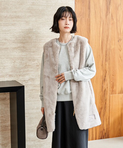 タトラス✨️TATLAS重ね着風ジップアップダウンベスト　プレイオネ　グレーM タトラス✨️TATLAS重ね着風ジップアップダウンベスト