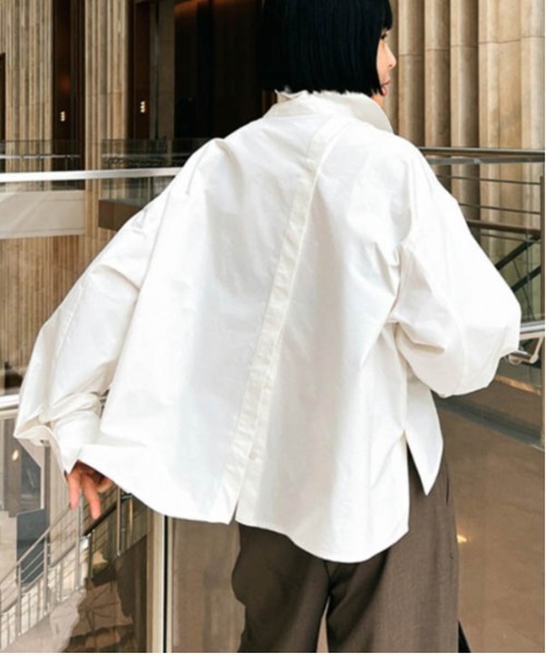 AMELY(エミリー)の「ボリュームスリーブショート丈ハイネックブラウス(シャツ/ブラウス・レディース・ブラック/ホワイト・M/L)」の12枚目の写真